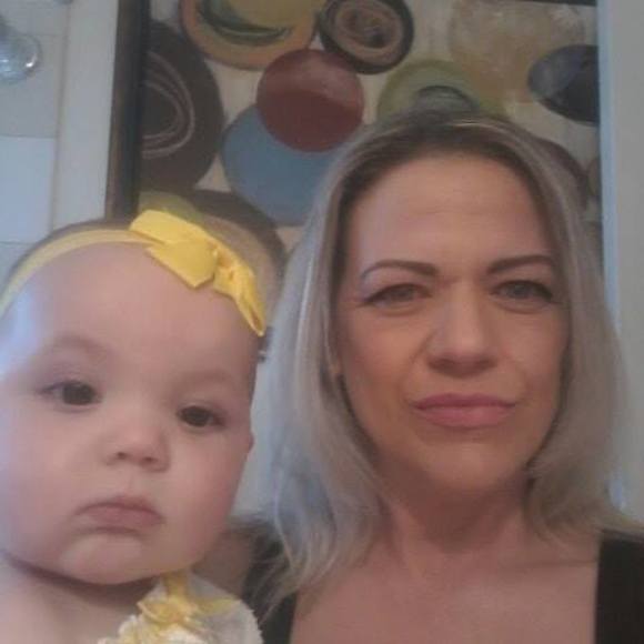 Meet your Posher, Traci - Picture 1 of 1